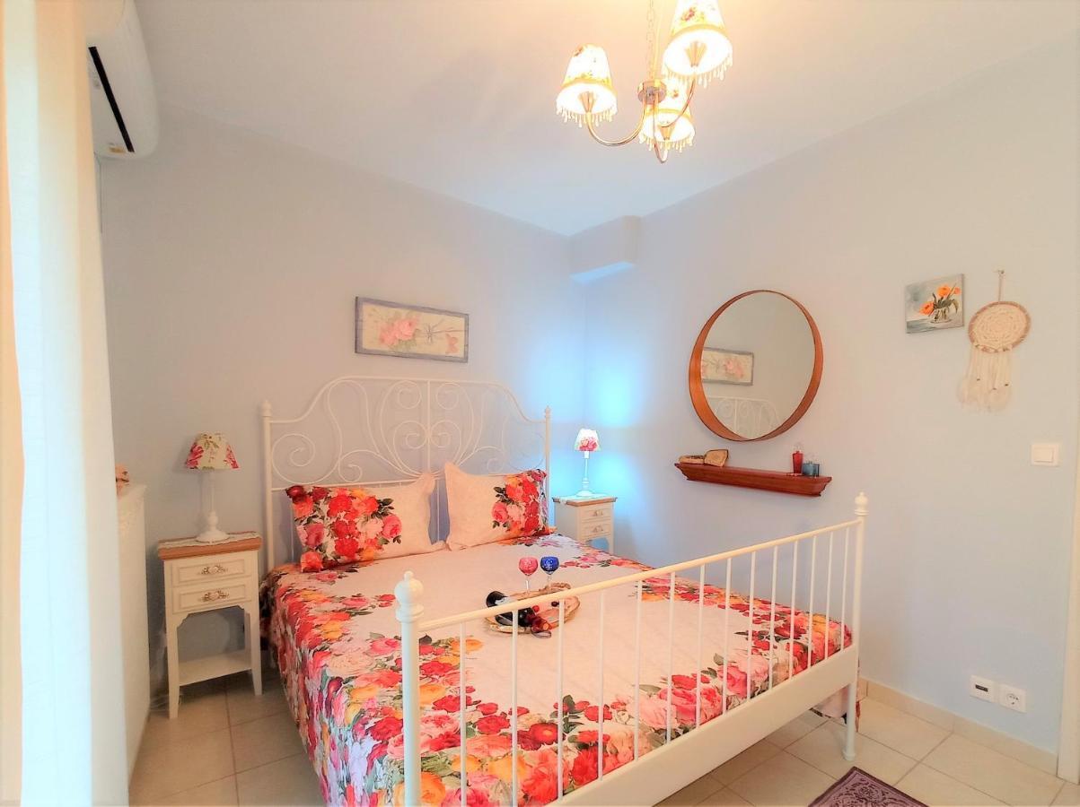 G Apartment In Agia Efimia Exterior photo