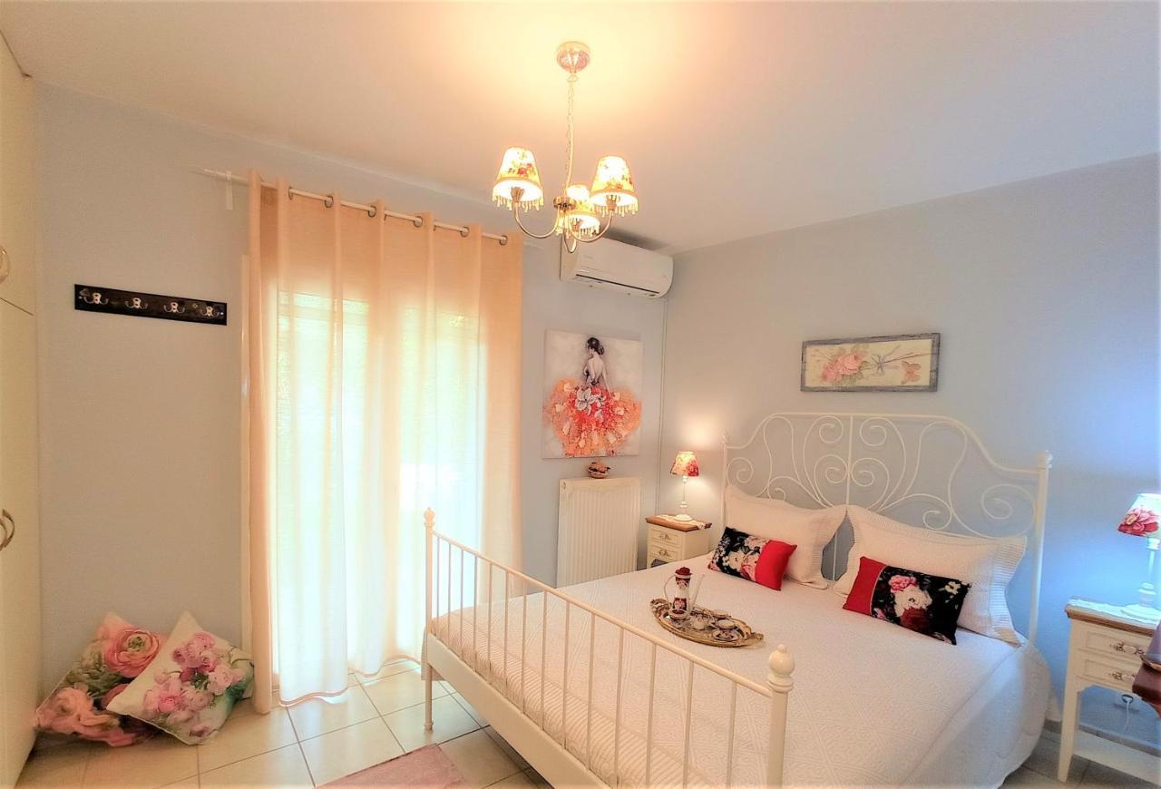 G Apartment In Agia Efimia Exterior photo